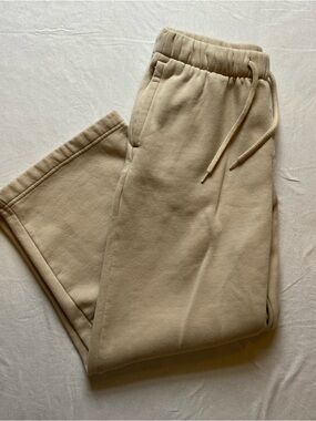 Hollister Women’s Tan Straight Leg Drawstring Sweatpants
